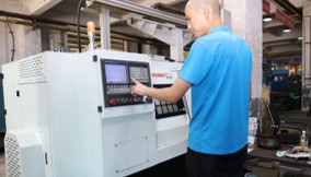 CNC Turning and Milling Center